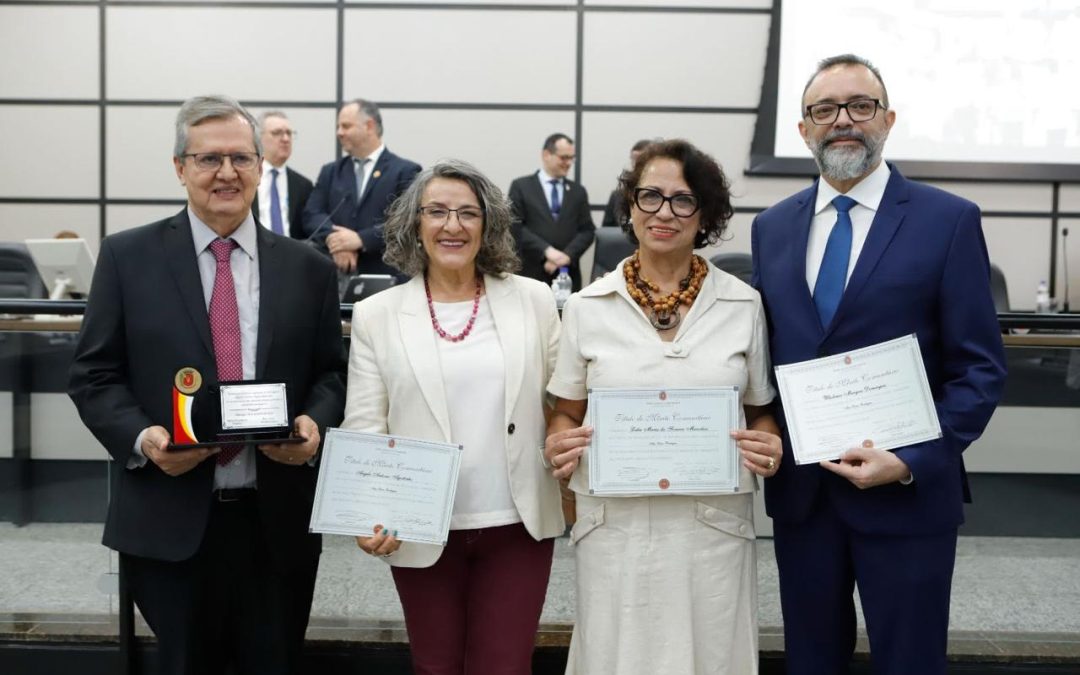 Câmara de Vereadores de Maringá homenageia Biólogos nos 45 anos de regulamentação da profissão